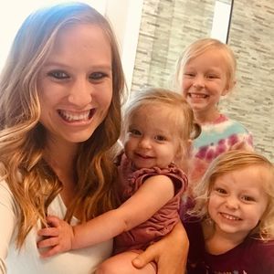 Meet your Posher, Lorraine